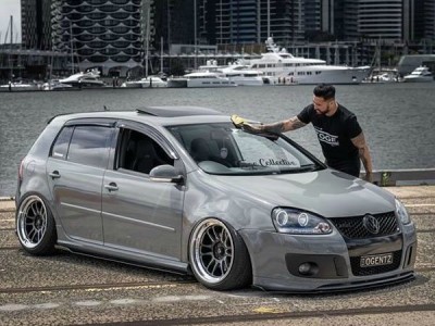 Cement grey Volkswagen Golf MK5 aimgain Seductive posture