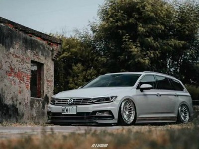 Super handsome Volkswagen Passat aimgain low profile modification