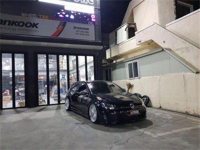 Black Samurai Volkswagen Golf MK7 aimgain low lying interpretation