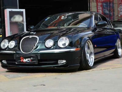 Jaguar S-Type Aimgain modification: the perfect combination of luxury and personality