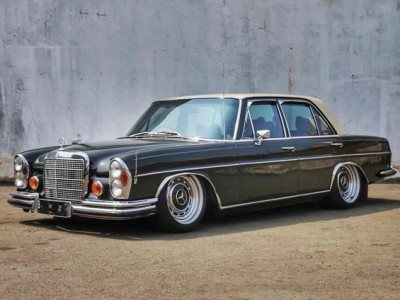 Aimgain Fusion: Elevating the Mercedes-Benz W108 into a Customized Masterpiece
